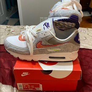 Nike Air Max 90 NRG “ Court Purple” Sz 10